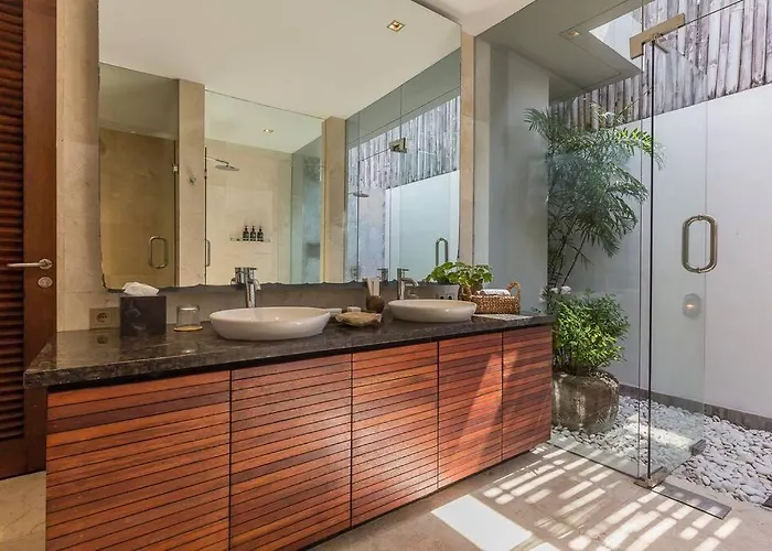 Eshara 23 An Amazing 5 Bedroom Pool Walking Distance To *