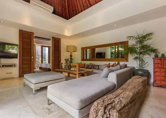 Villa Eshara 23 An Amazing 5 Bedroom Pool Walking Distance To Seminyak
